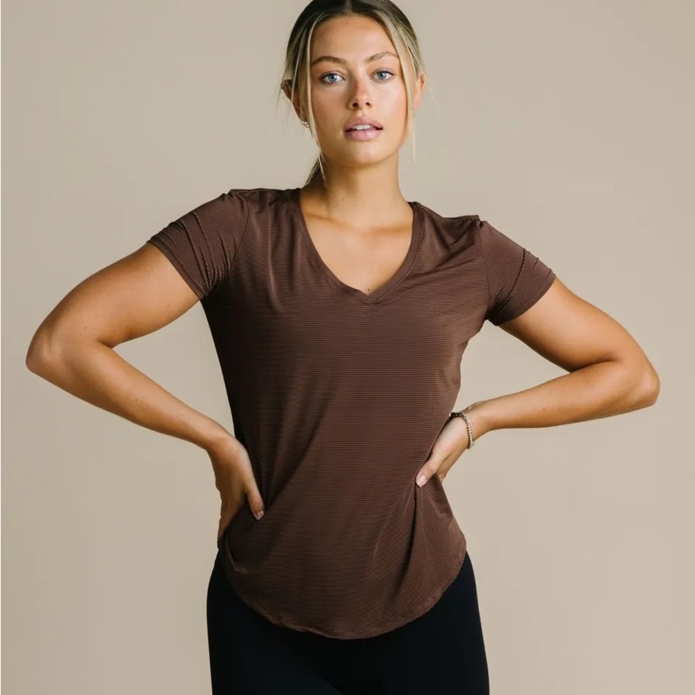 ZYIA Active Large Bark Wanderer Short Sleeve T